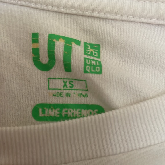 Uniqlo x Line Friends t-shirt with front pocket - Picture 4 of 6